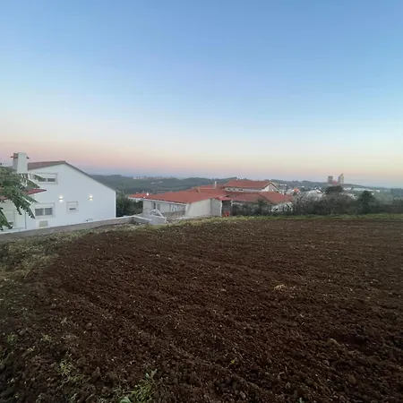 Neto Pinto - Casa De Ferias / Fins De Semana. Ferienhaus Lourinhã